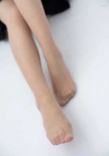 老师含着我的奶边摸边做的视频_1080完整版观看