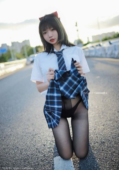 热情的邻居免费_720动漫在线观看
